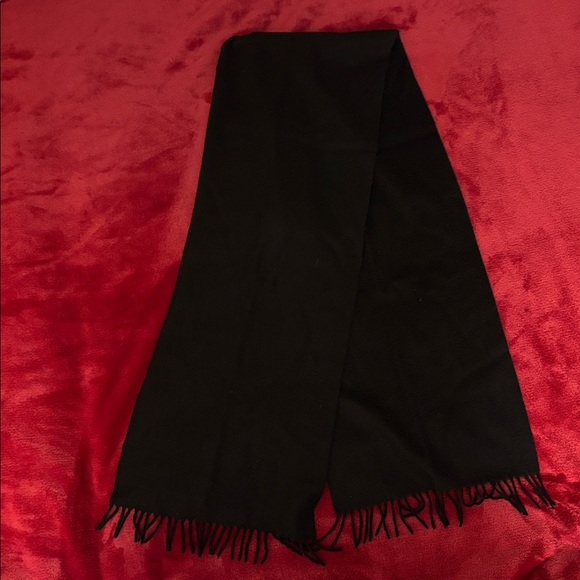 Ladies’ 100% Cashmere Fringed Muffler - Picture 4 of 5